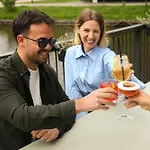 Courtyard By Marriott Hotel