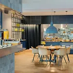 Courtyard By Marriott