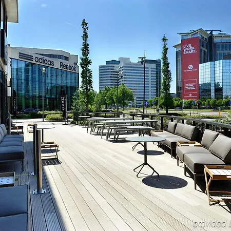 Otel Courtyard By Marriott Arena Atlas