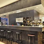 Courtyard By Marriott