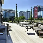 Courtyard By Marriott Hotel