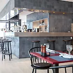 Courtyard By Marriott Amsterdam