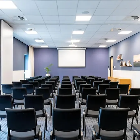 Courtyard By Marriott Arena Atlas 4* Амстердам