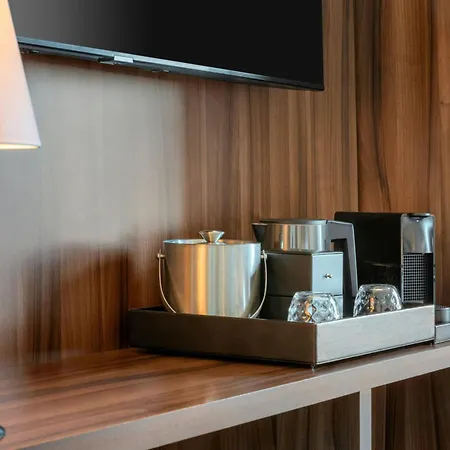 Hotel Courtyard By Marriott Arena Atlas