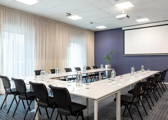 Courtyard By Marriott Arena Atlas