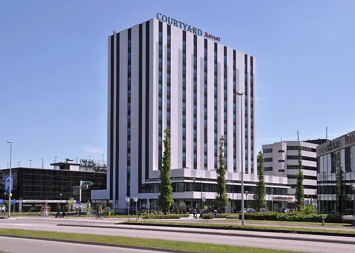 Courtyard By Marriott Arena Atlas Hotel