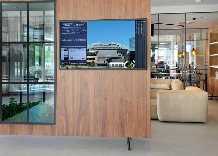 Hotel Courtyard By Marriott Arena Atlas 4*