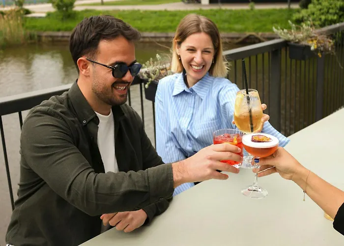 Courtyard By Marriott Arena Atlas Hotel