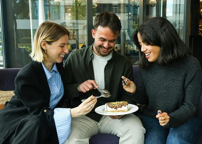 Courtyard By Marriott Arena Atlas 4*