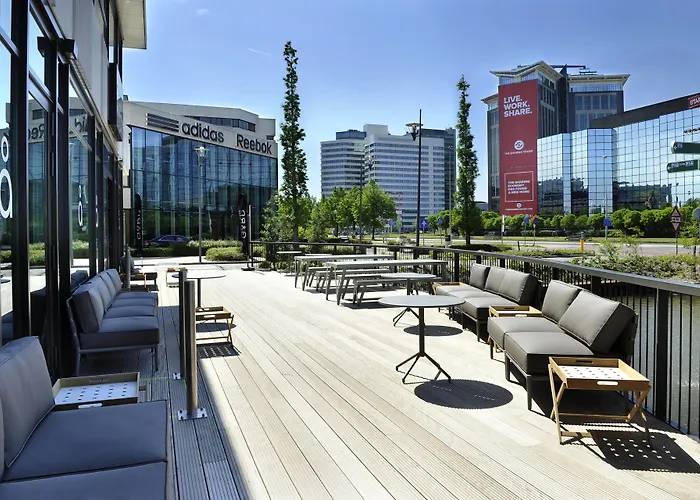 Courtyard By Marriott Arena Atlas Hotel