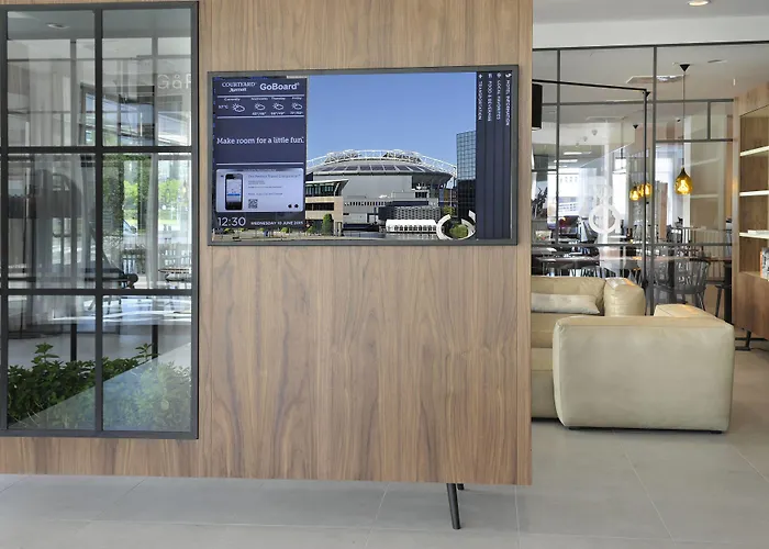 Courtyard By Marriott Arena Atlas Hotel 4*