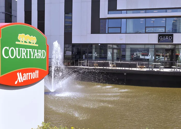 Hotel Courtyard By Marriott Arena Atlas