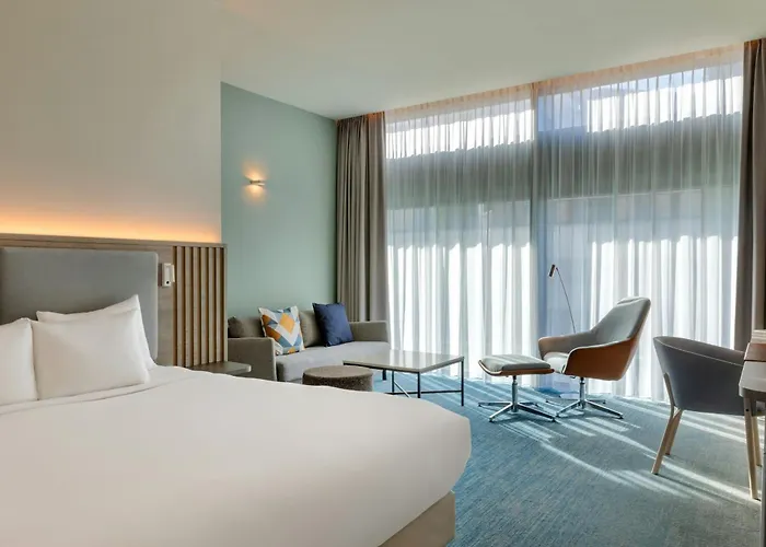Hotel Courtyard By Marriott Arena Atlas 4*