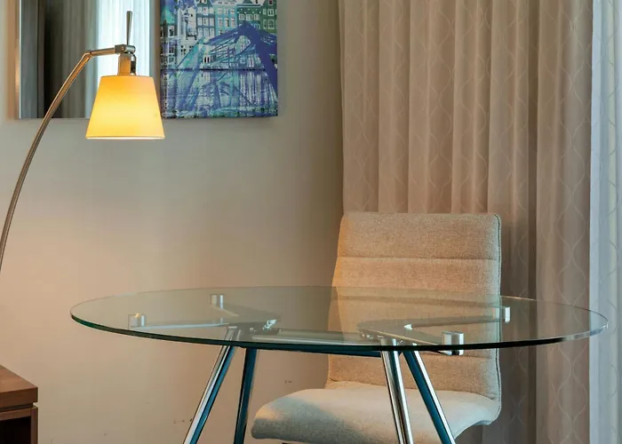 Hotel Courtyard By Marriott Arena Atlas 4*