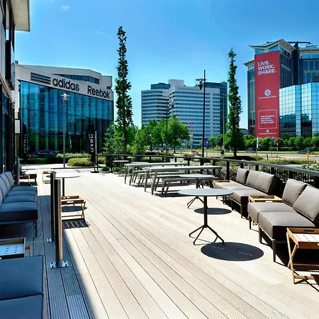 Courtyard By Marriott