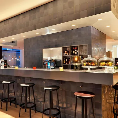 Courtyard By Marriott Arena Atlas 4*