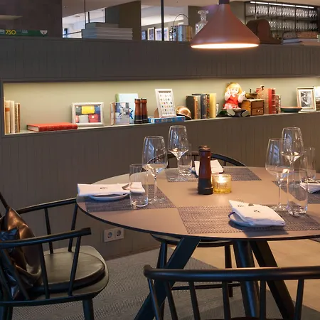 Courtyard By Marriott Ξενοδοχείο 4*