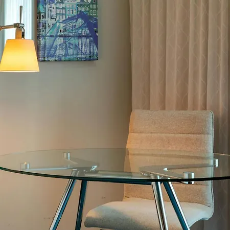 Ξενοδοχείο Courtyard By Marriott 4*