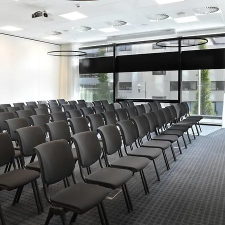 Courtyard By Marriott Amsterdam